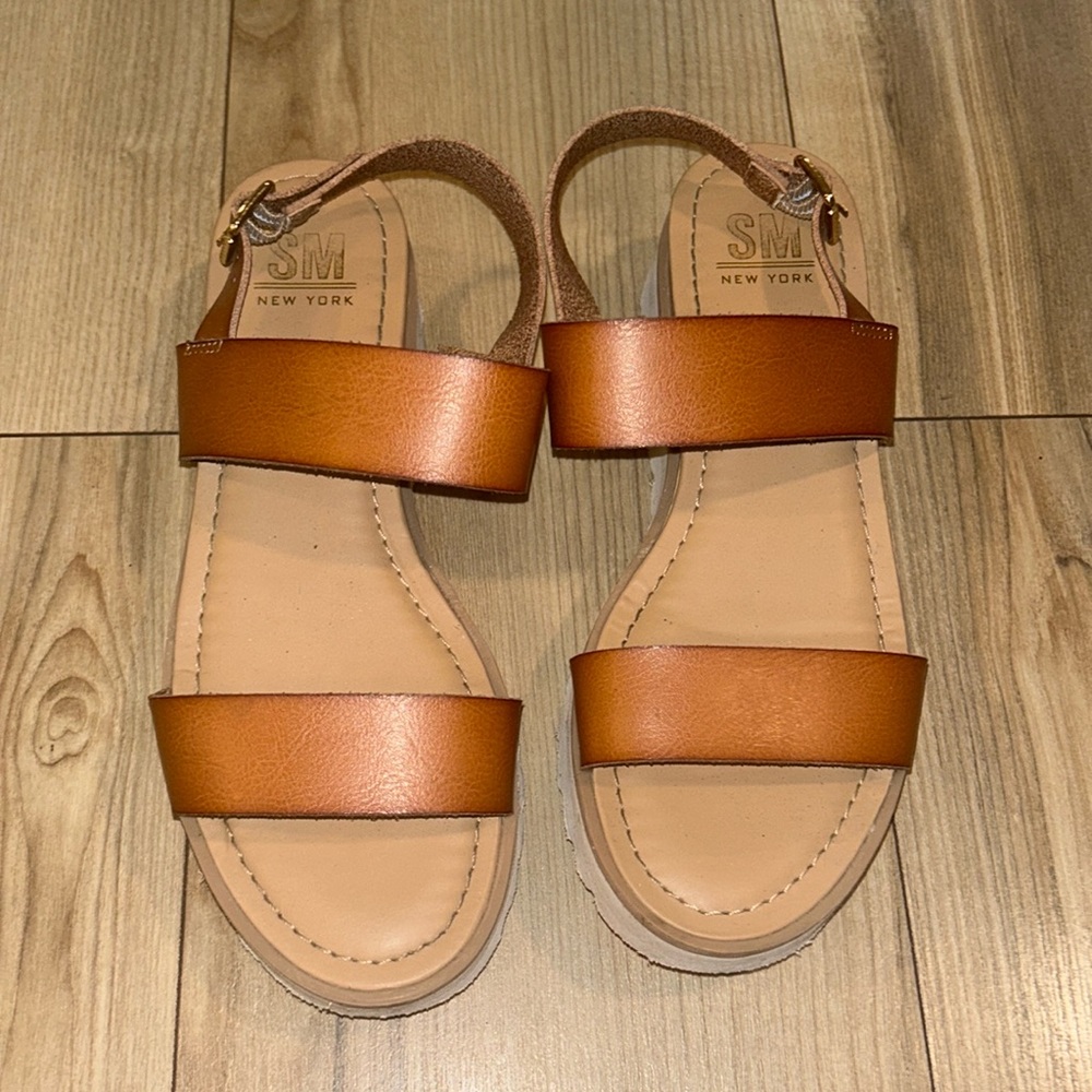 Brown Sandals Women’s size 7! Cute shoes summer leather look slip on adjustable